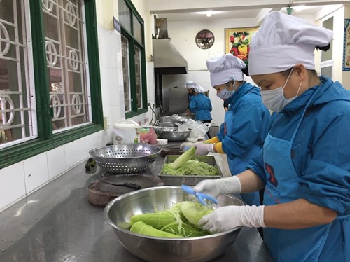 Quyết tâm thực hiện tốt công tác đảm bảo vệ sinh an toàn thực phẩm trong nhà trường
